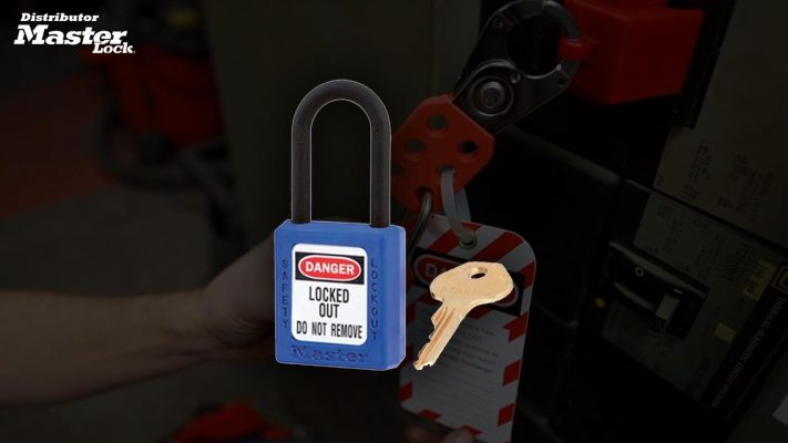 MASTER LOCK 406KABLU ZENEX THERMOPLASTIC SAFETY PADLOCK