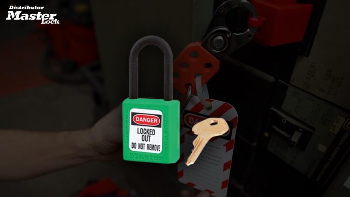 Master Lock 406KAMKGRN Zenex Thermoplastic Safety Padlock