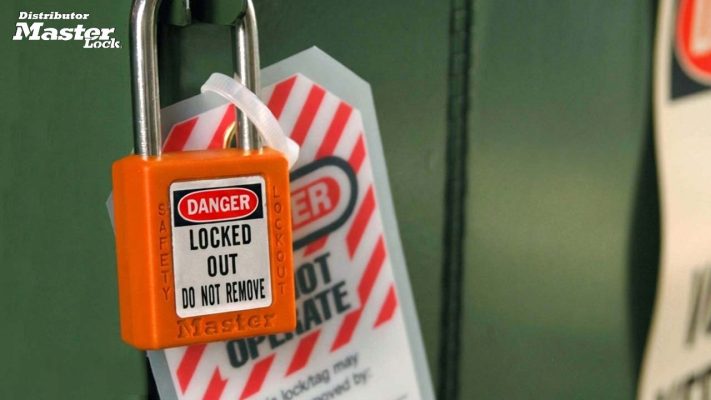 MASTER LOCK ALUMINUM PADLOCK